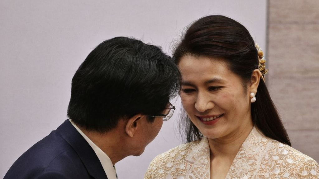 台军硬核演练背后战略意图曝光引发热议，水军刷粉网站助推粉丝风潮引发讨论
