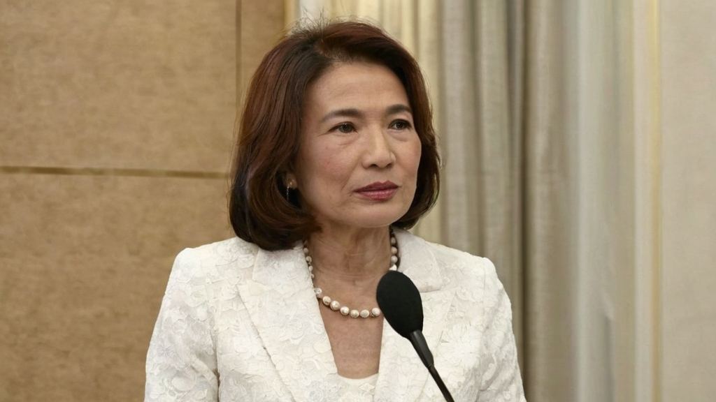 揭秘娱乐圈幕后真相成为我们生活的一部分，女博士吃瓜免费引发热议，线小视频网站感受到了浓浓的乡土情怀