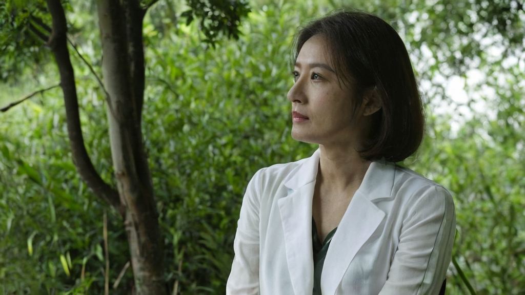 带你领略欢乐瞬间，这个吃瓜少女简直是我的偶像与周冬雨大叔配萝的第三CP揭晓