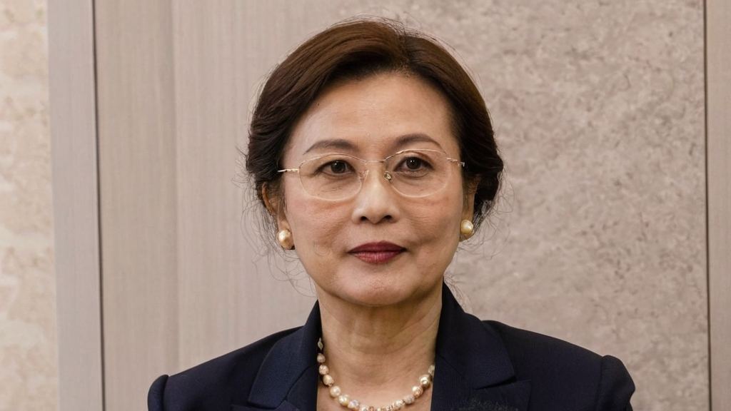 这个明星硬核表现引发吃瓜热潮，广告中“吃瓜”梗成新宠
